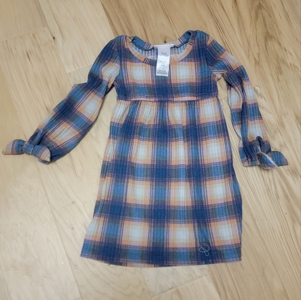 Girls size 6 jersey knit plaid dress
